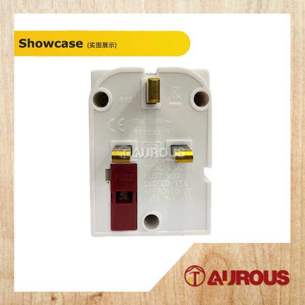 3 WAY 13A SOCKET ADAPTOR MK692 - Image 3