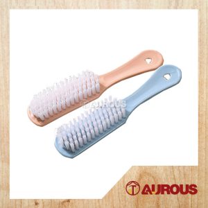 MINI BRUSH C/W PVC HANDLE BLUE /PINK (RANDOMLY)