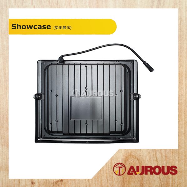SOLAR LED FLOOD LIGHT C/W SOLAR PANEL 200W IP67 WITH REMOVE CONTROL WATERPROOF - Image 3